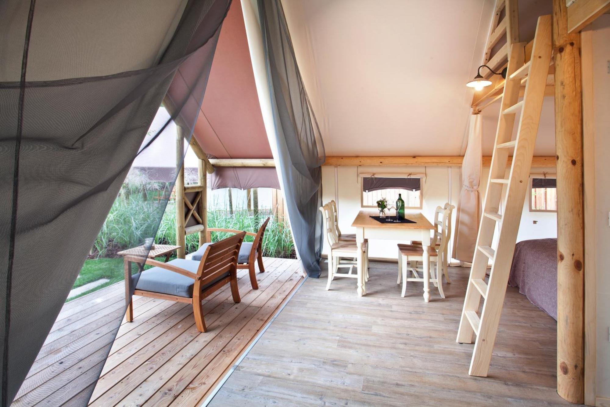 Herbal Glamping Resort Ljubno Extérieur photo